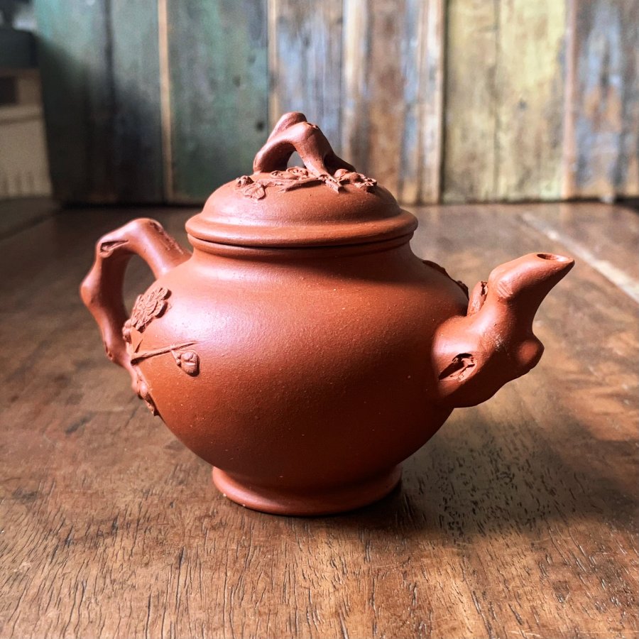 Yixing teapot and fine artisan teas from China by Jing Tea Shop