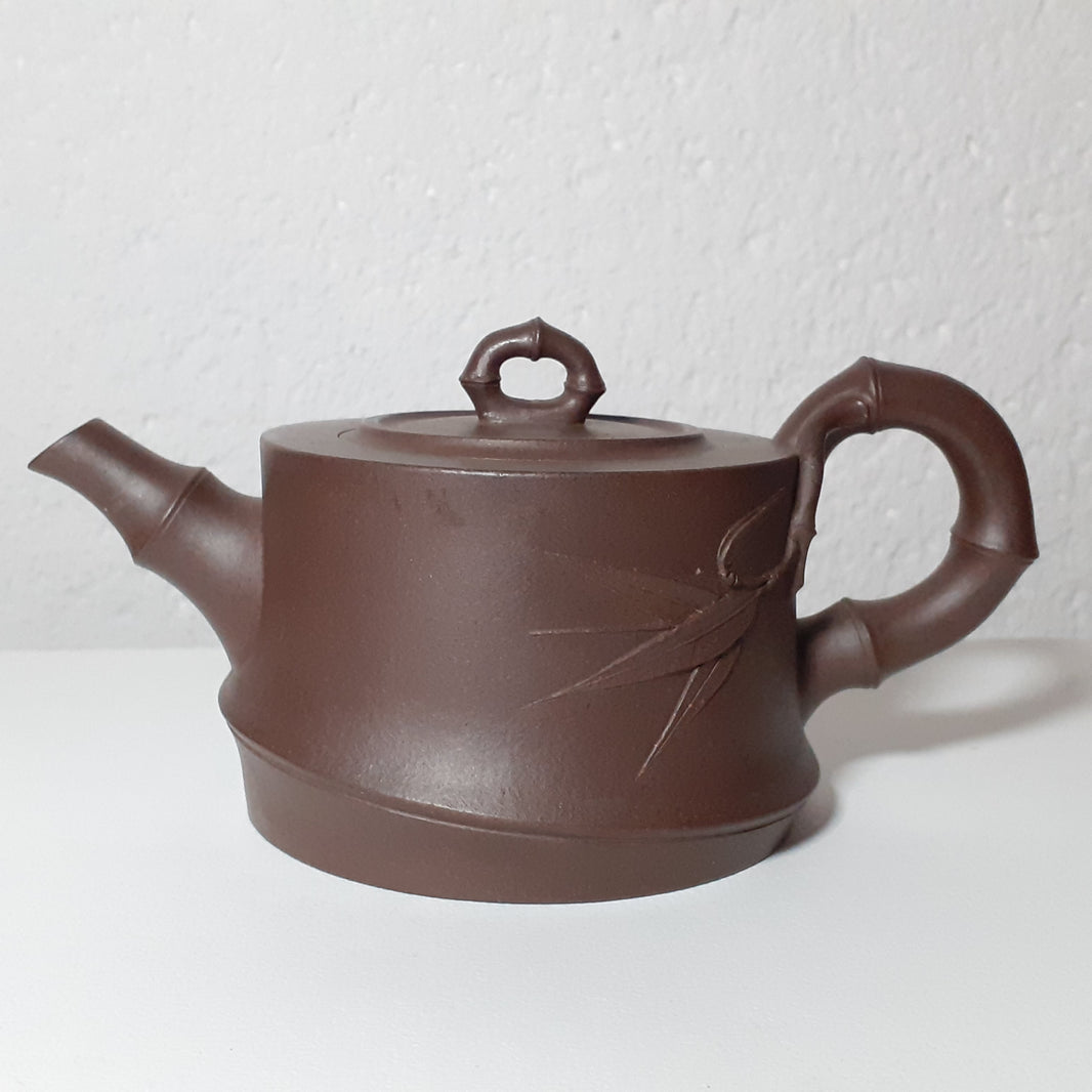 Yixing teapot by Jing Tea Shop